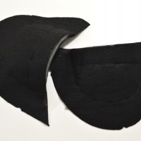 Schoudervulling mantel ongevoerd 15mm zwart vilt