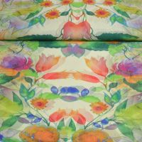 Voile / chiffon  Italiaanse designer stof bloemen multi colors