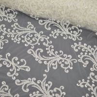 Exclusieve haute couture bruidskant met kralen ( uitknip kant)