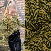 viscose twill dieren print oker #Btrendy