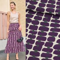 Viscose abstract print aubergine paars A La Ville / knipmode