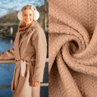 Gebreide boucle wol beige