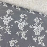 stretch tule met pailletten bloemen print ivory 