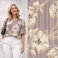 Chiffon stof met bloemen – licht grijs taupe # My image