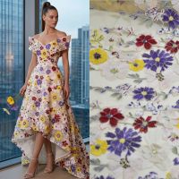 Exclusieve 3D kant met bloemen en pailletten geel paars rood