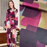 stretch micro satijn abstract aubergine bordeaux| a la ville -knipmode 