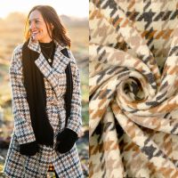 Mantelstof ruit creme beige
