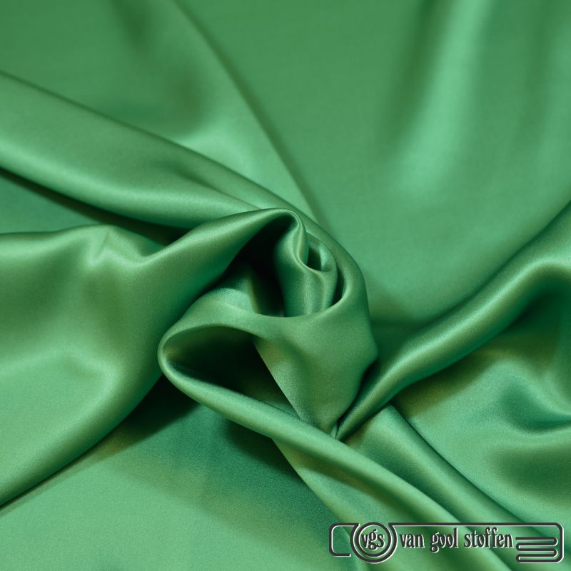 Noodlottig specificeren Inefficiënt Zijde satijn emerald groen kleur 040